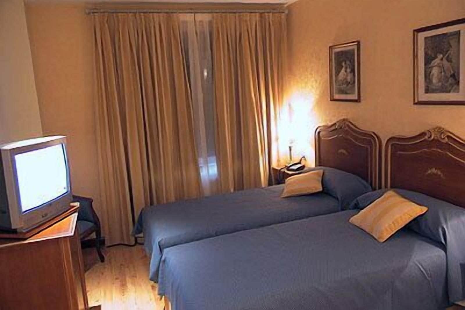 Hotel Santiago Benavente Dış mekan fotoğraf